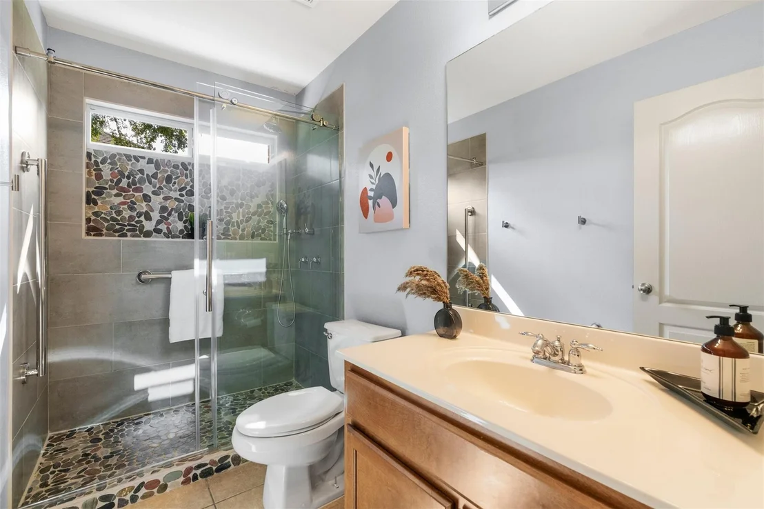 Photo of 2701 Rosemount CV