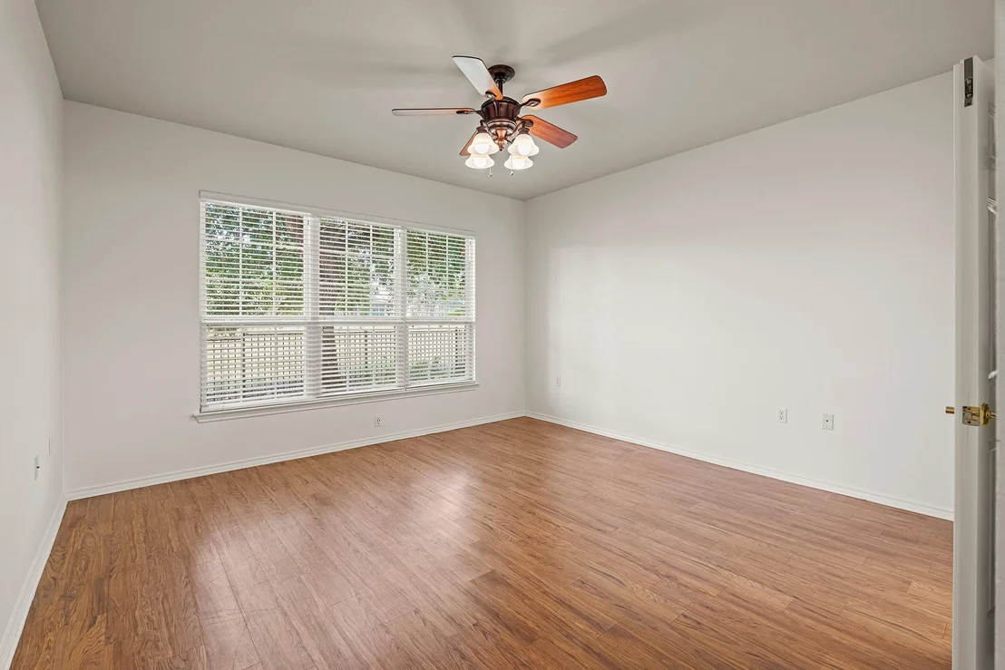 Photo of 208 Crockett LOOP
