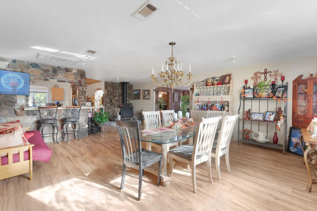 Photo of 835 Whited ST