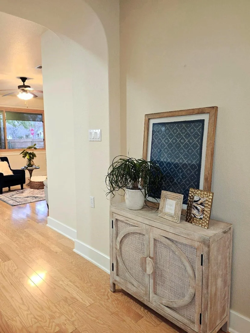 Photo of 402 Village Commons BLVD