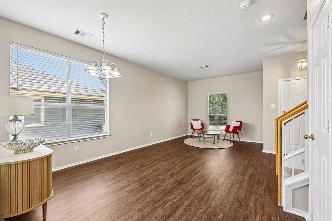 Photo of 616 Scheel