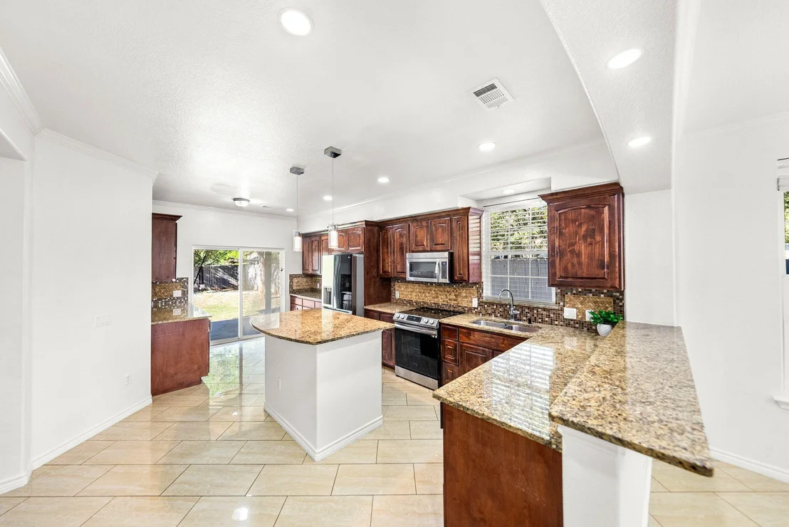 Photo of 263 Indian Oak DR