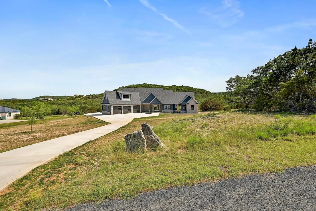 Photo of 304 Spring Hollow DR