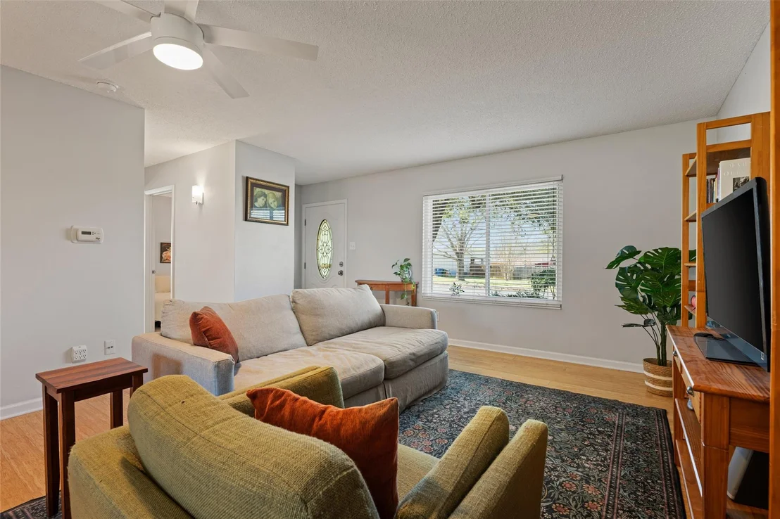 Photo of 716 Wales WAY