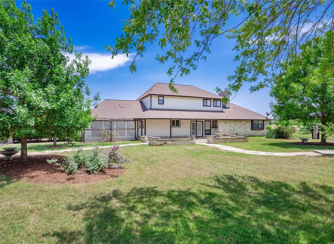 Photo of 1822 Rowe LOOP