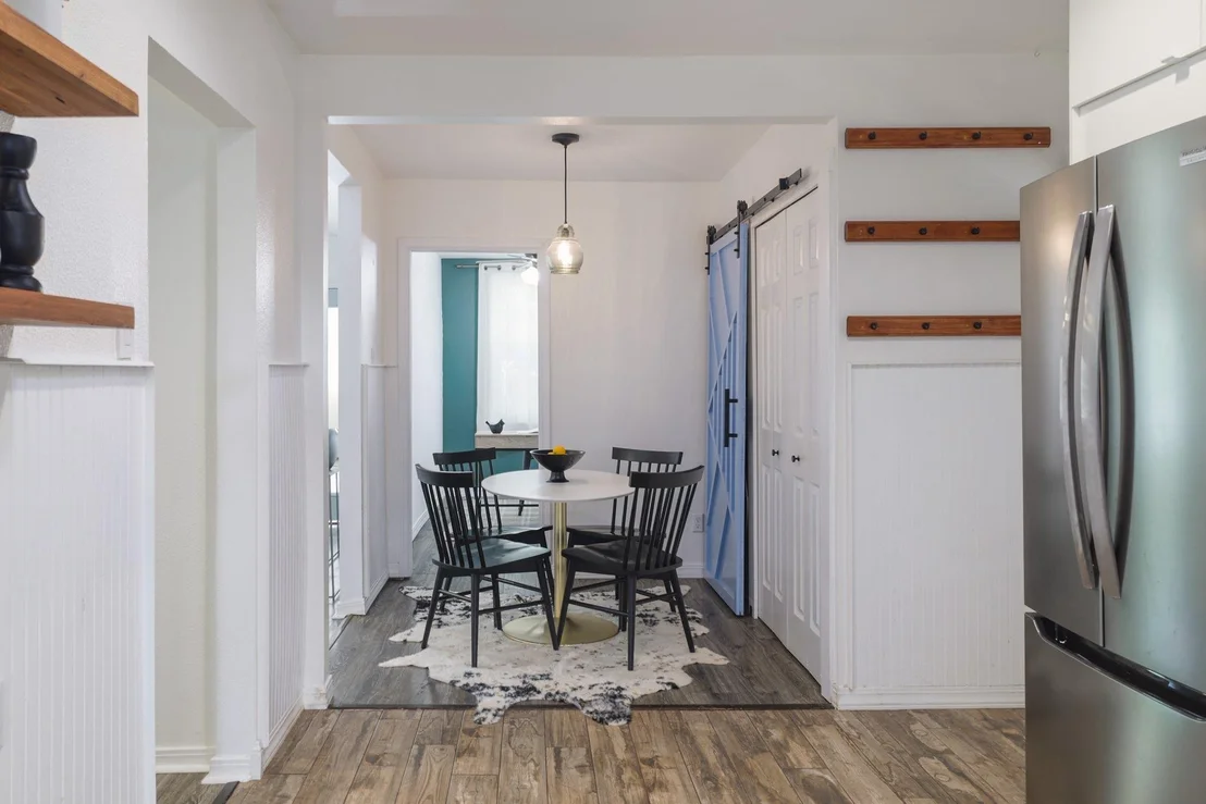 Photo of 6511 Chesterfield Ave