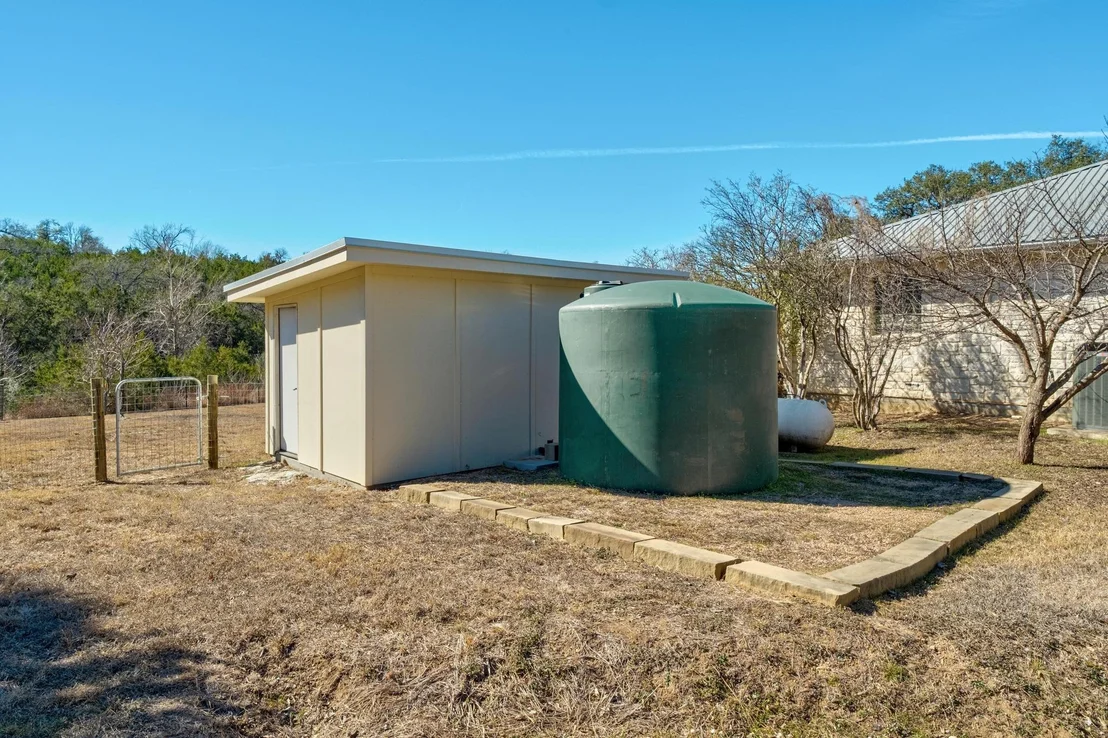 Photo of 340 Barton Ranch RD
