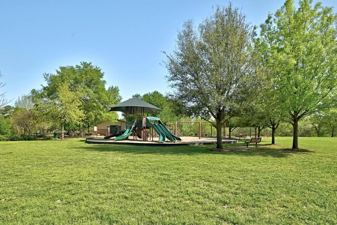 Photo of 102 Chandler Pointe LOOP