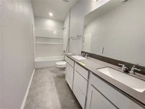 Photo of 8211 Knoxville TRL