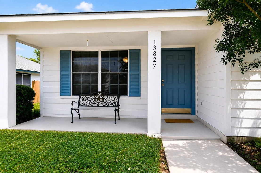 Photo of 13827 Spring Heath RD