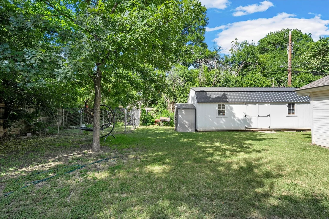 Photo of 301 N 40th ST