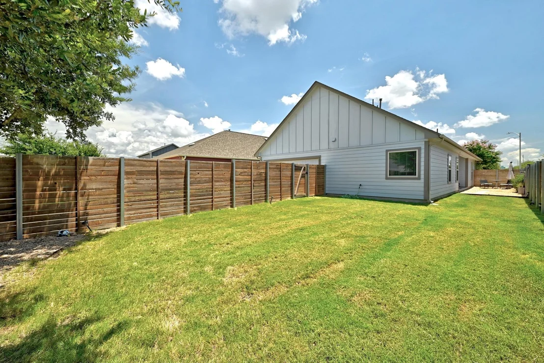 Photo of 5512 Baythorne DR