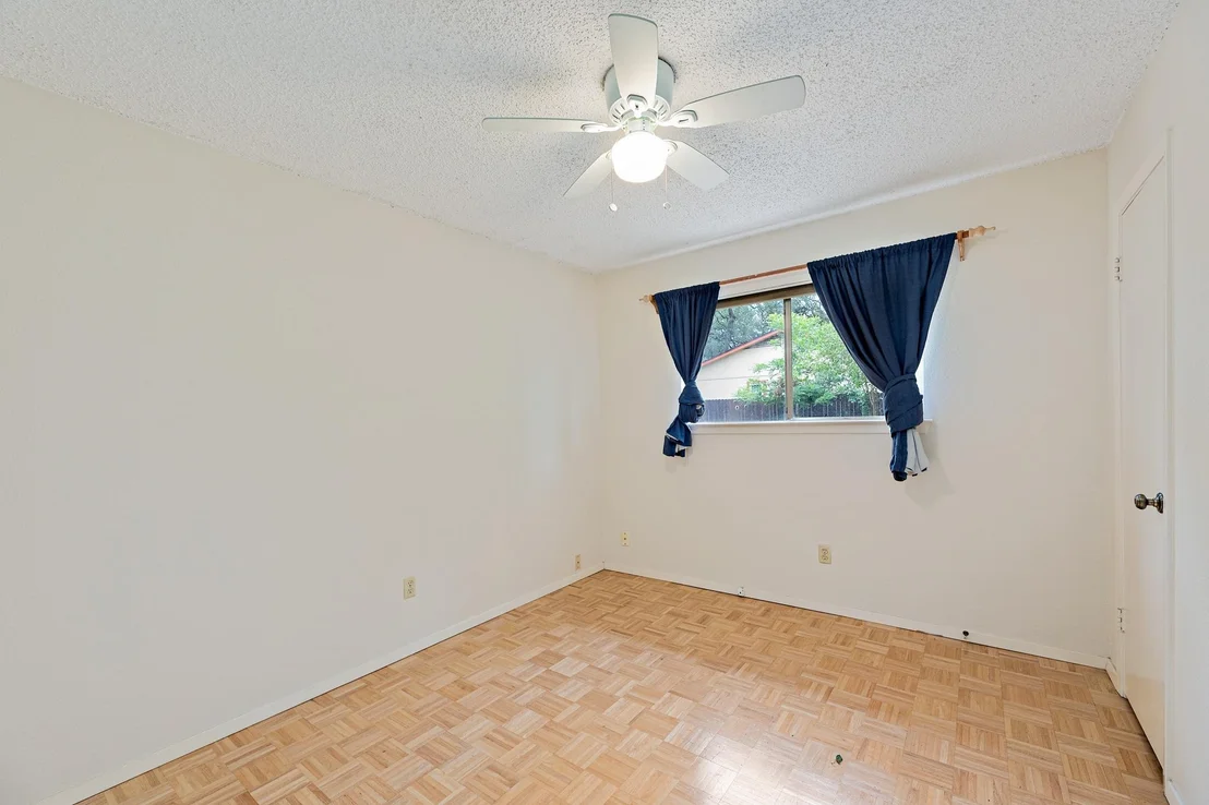 Photo of 8022 Scotland Yard