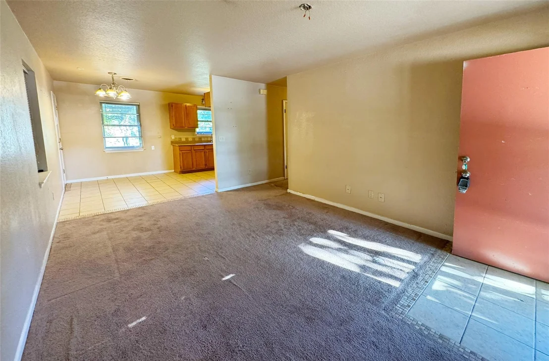 Photo of 305 Highland DR