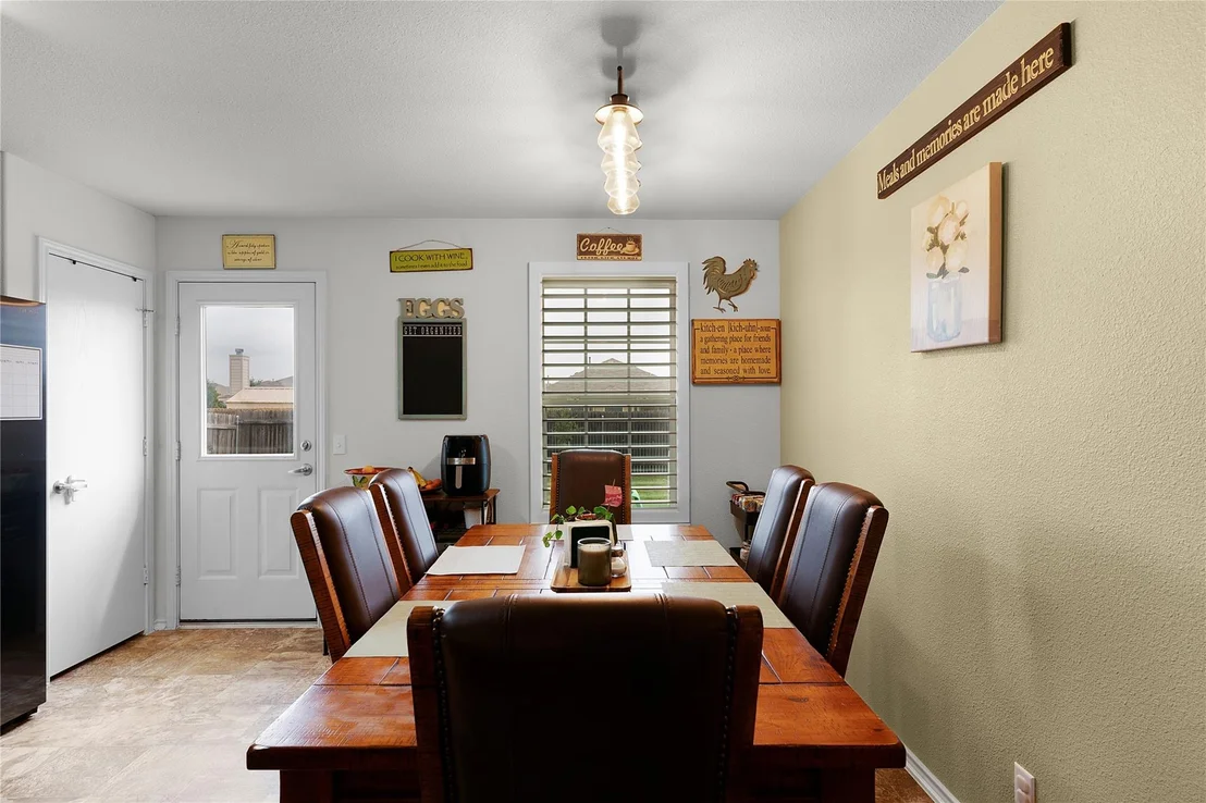 Photo of 18708 Golden Eagle WAY