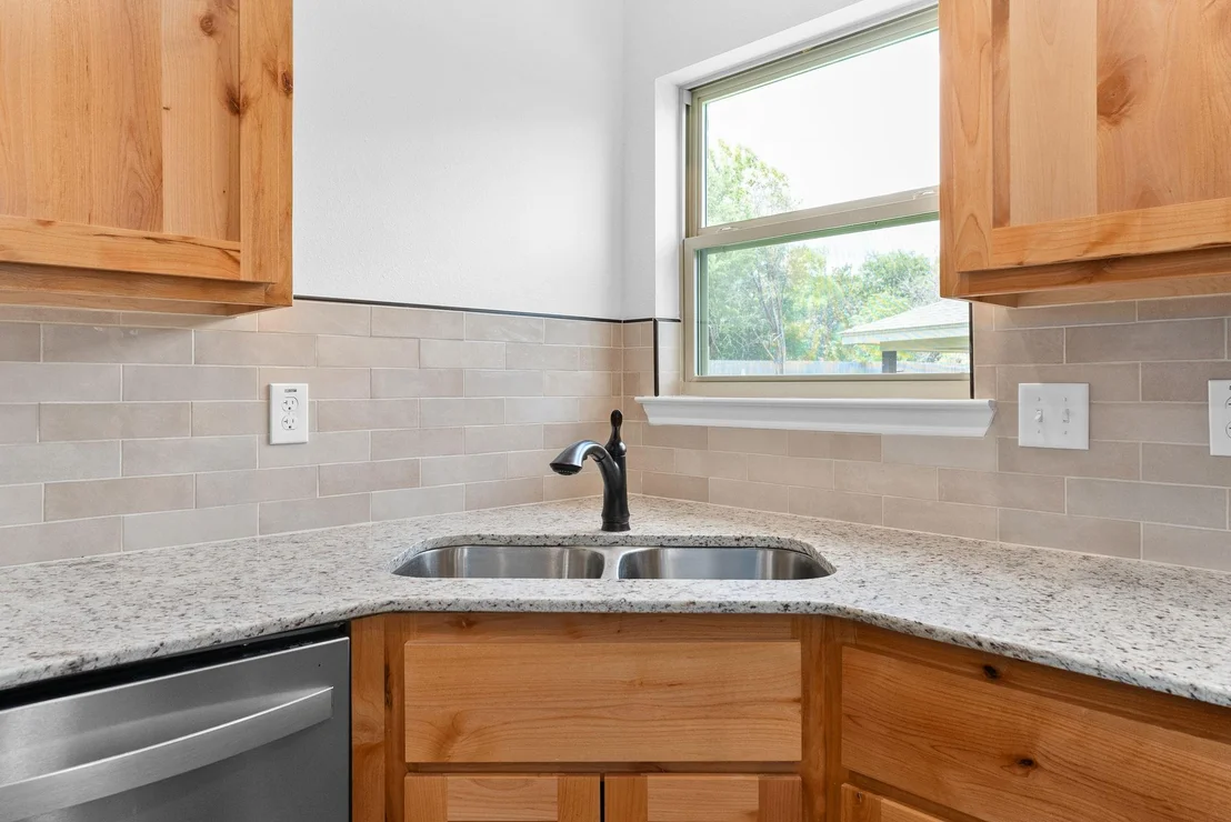 Photo of 828 Elijah LN