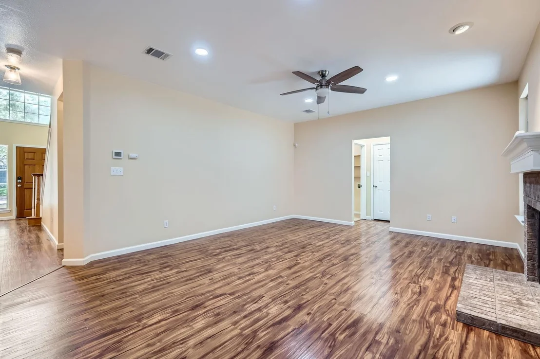Photo of 2708 Winding Brook DR