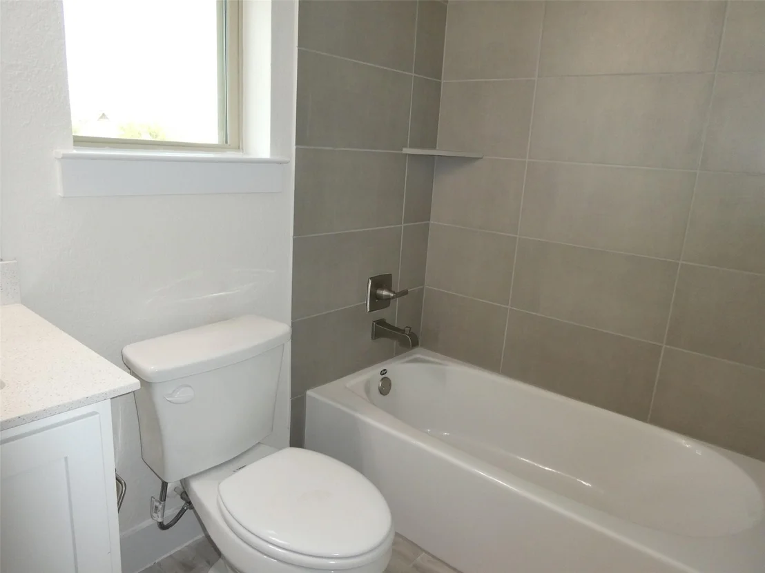 Photo of 8201 Greyhawk CV