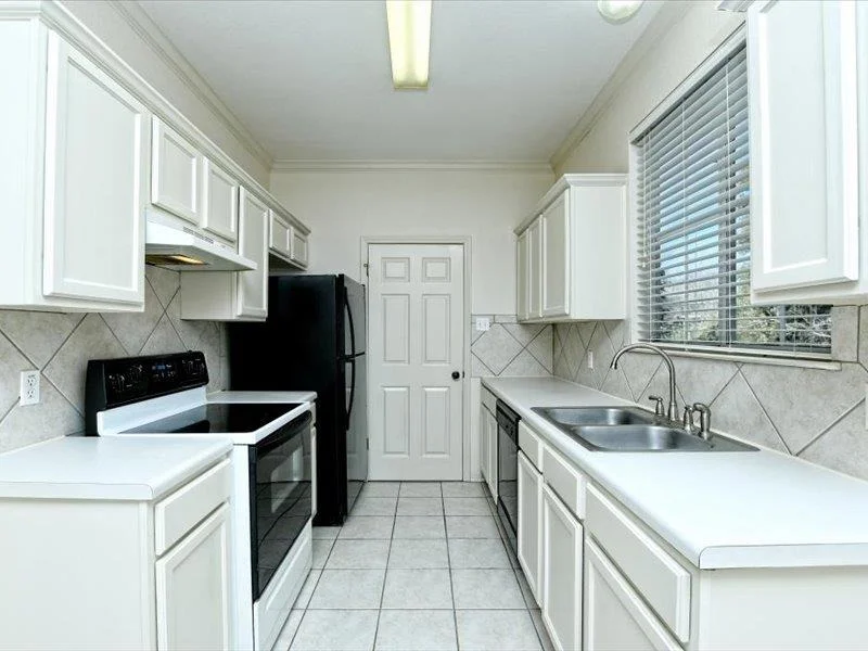 Photo of Unit 9 at 4400 Switch Willo