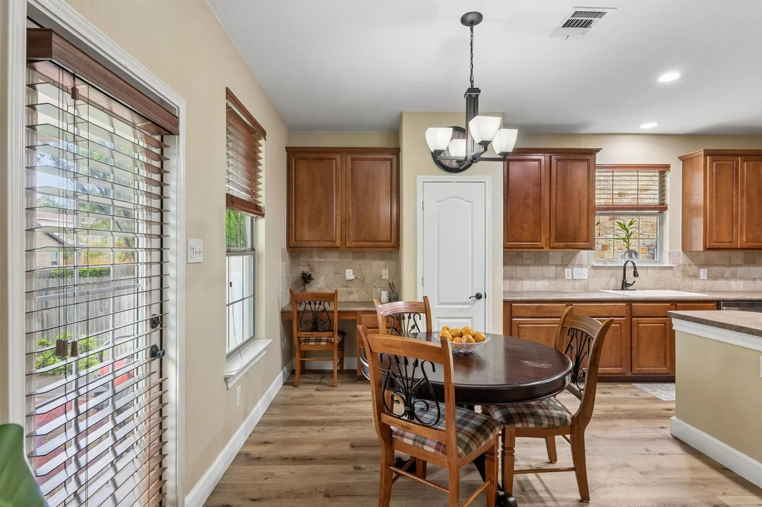 Photo of 309 Island Oak DR