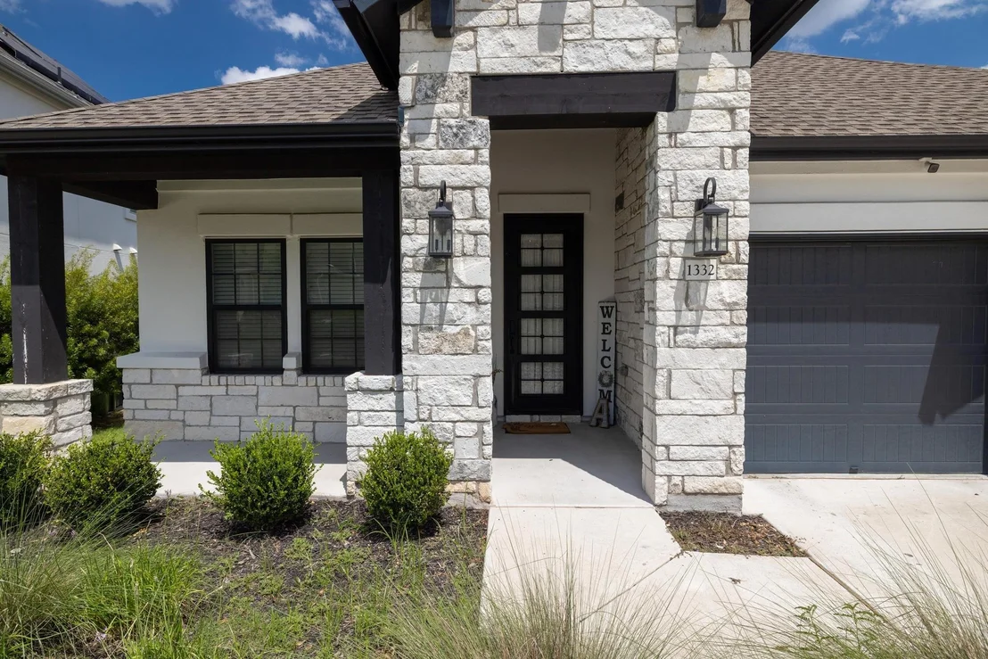 Photo of 1332 Brescia WALK