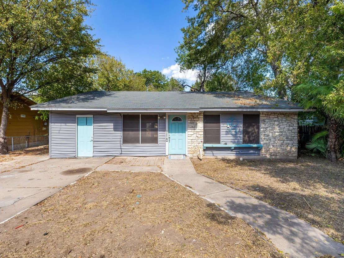 Photo of 6206 Hogan Ave