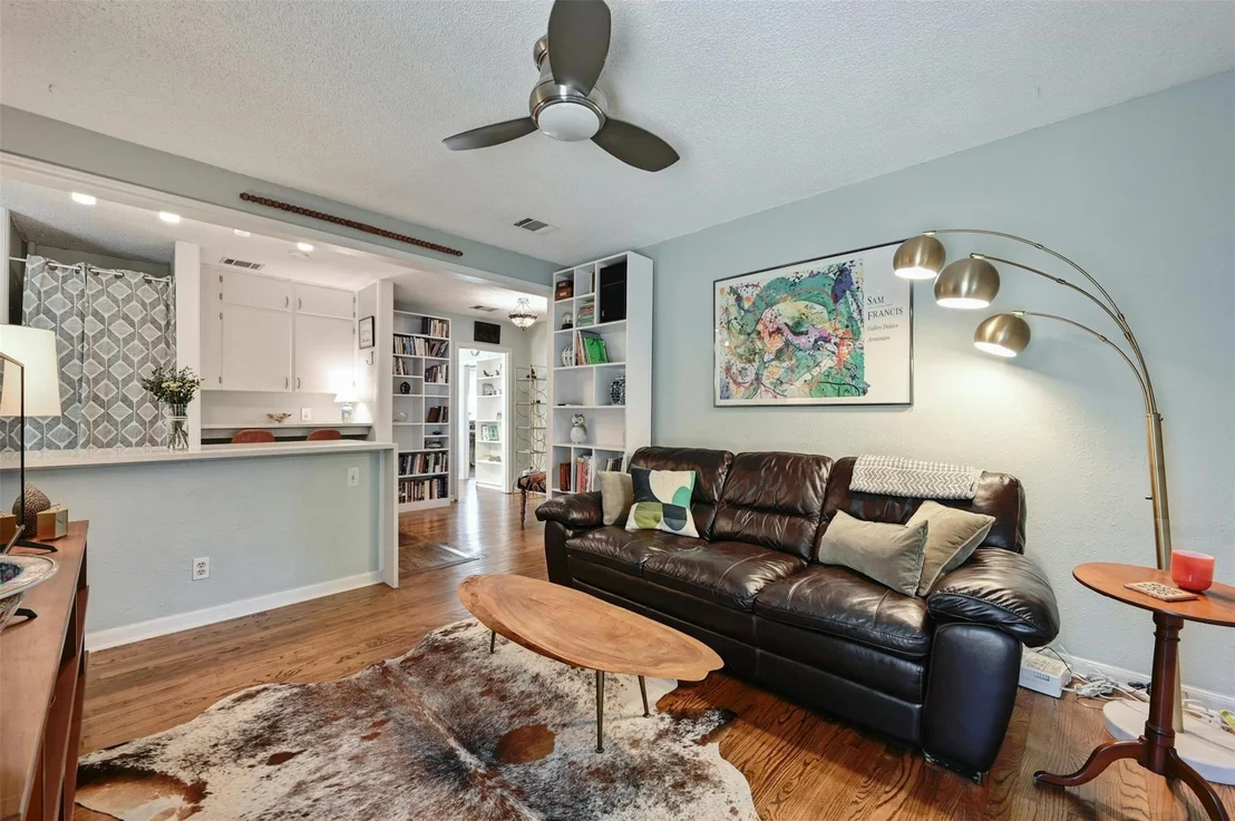 Photo of 5106 Valley Oak DR