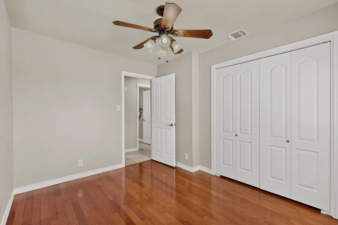 Photo of 350 Richard RD