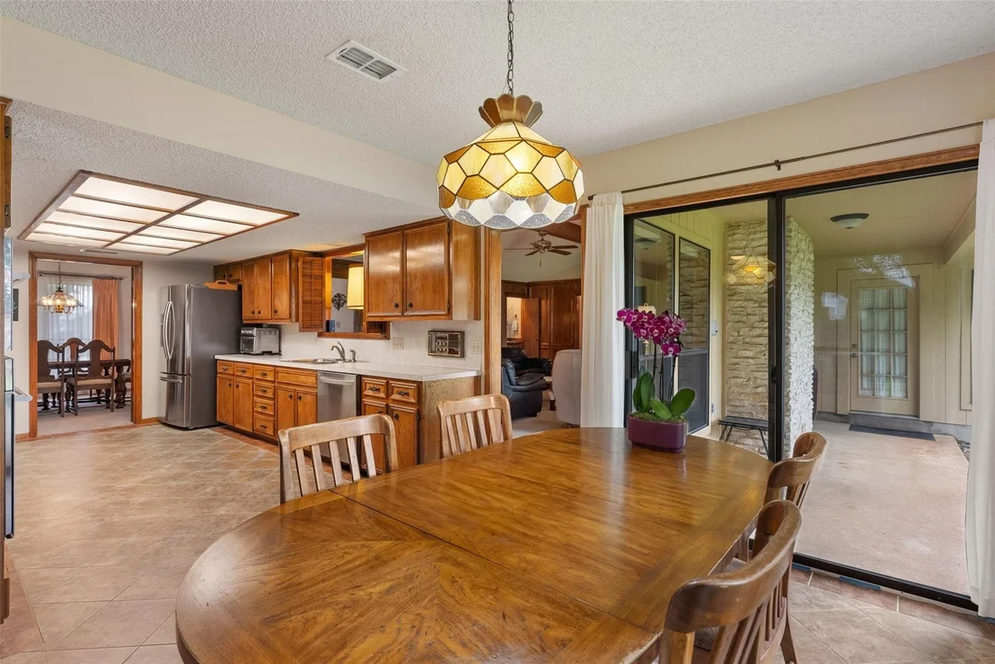 Photo of 1409 Thaddeus CV