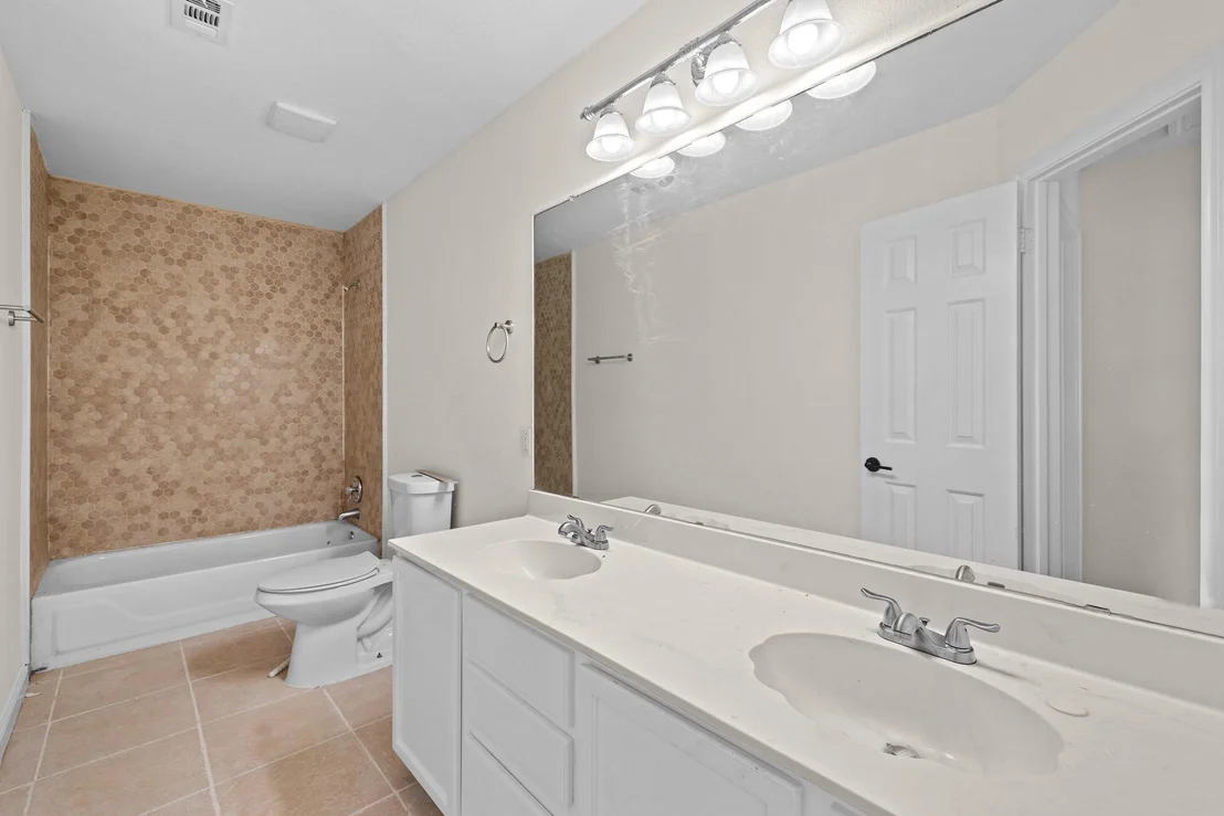 Photo of 1181 Forest Bluff TRL