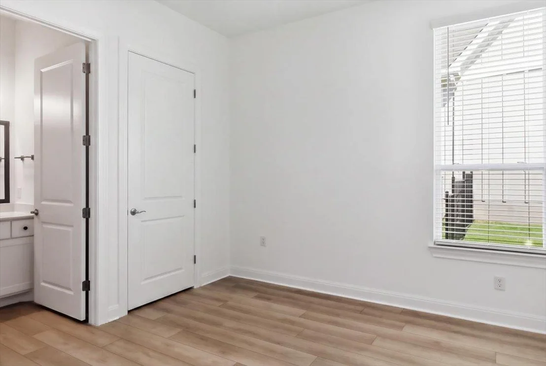 Photo of 224 Telegraph LN