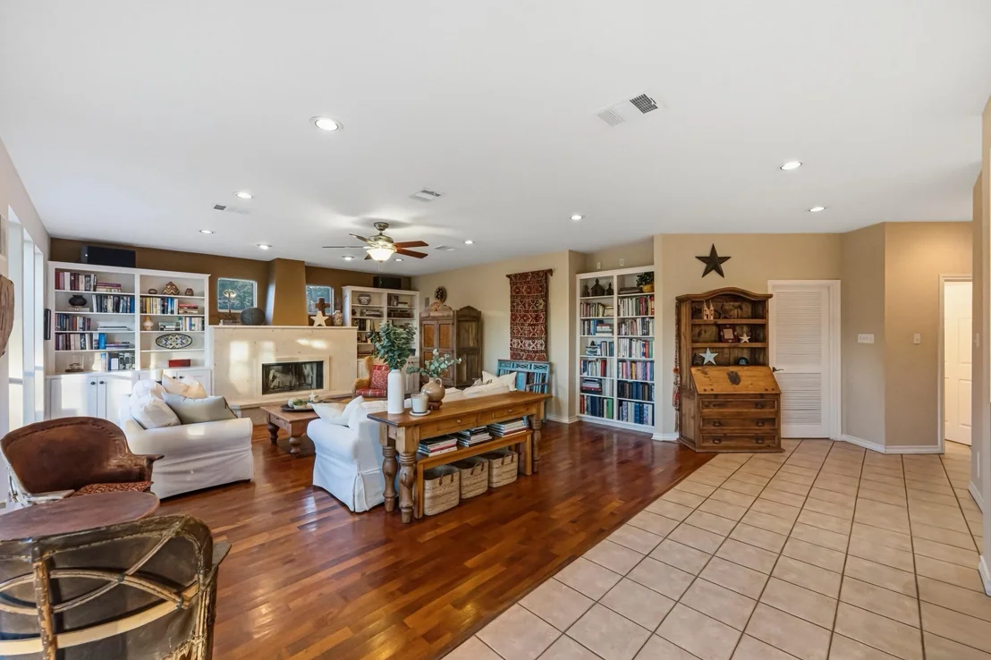 Photo of 604 Furlong DR