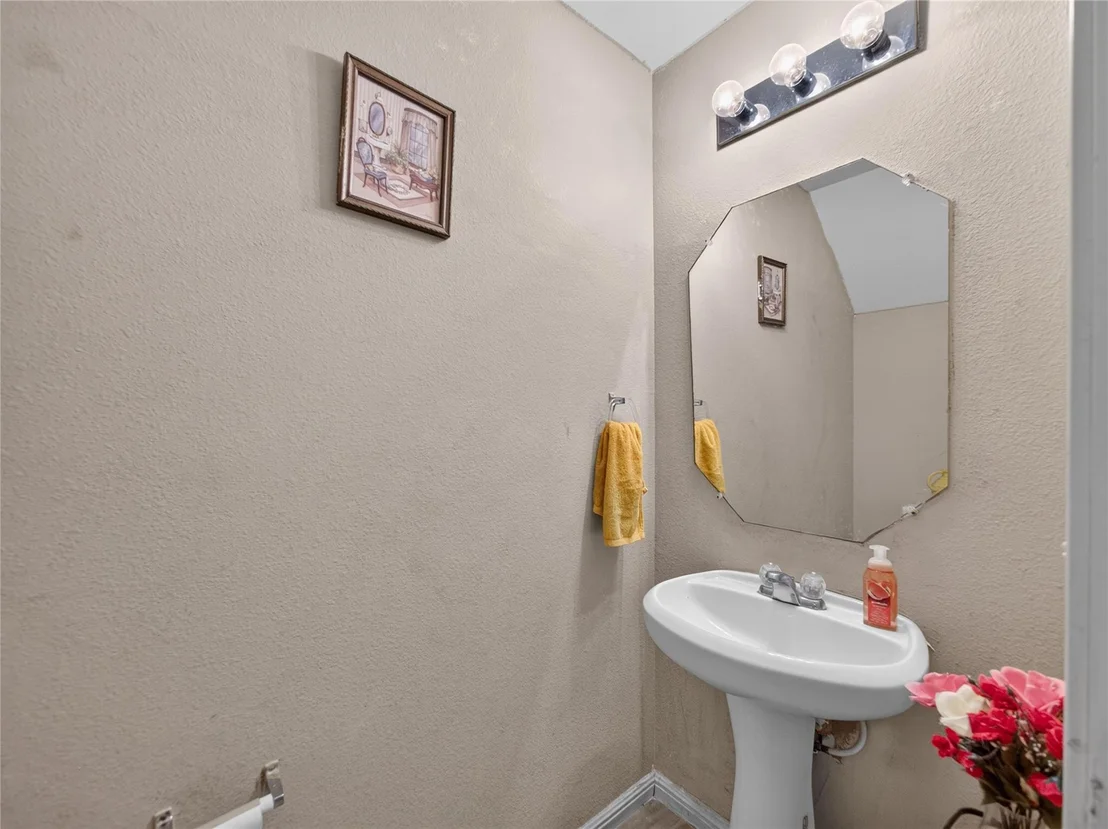 Photo of 417 Foxglove DR