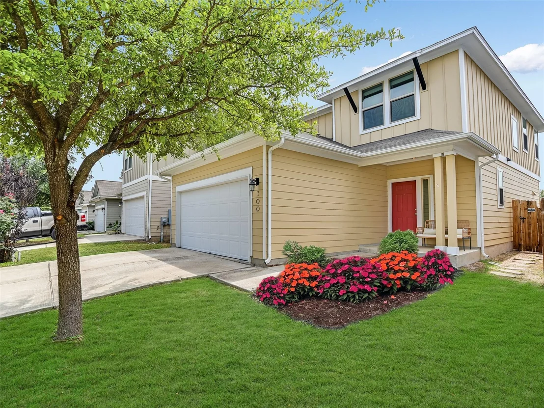Photo of 300 Wapiti RD