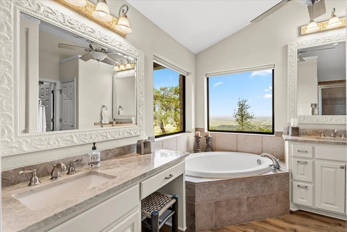 Photo of 6594 W Hwy 290