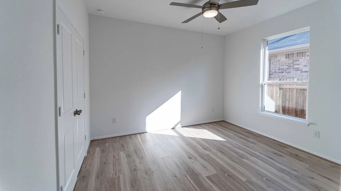 Photo of 294 Rubber Tree WAY