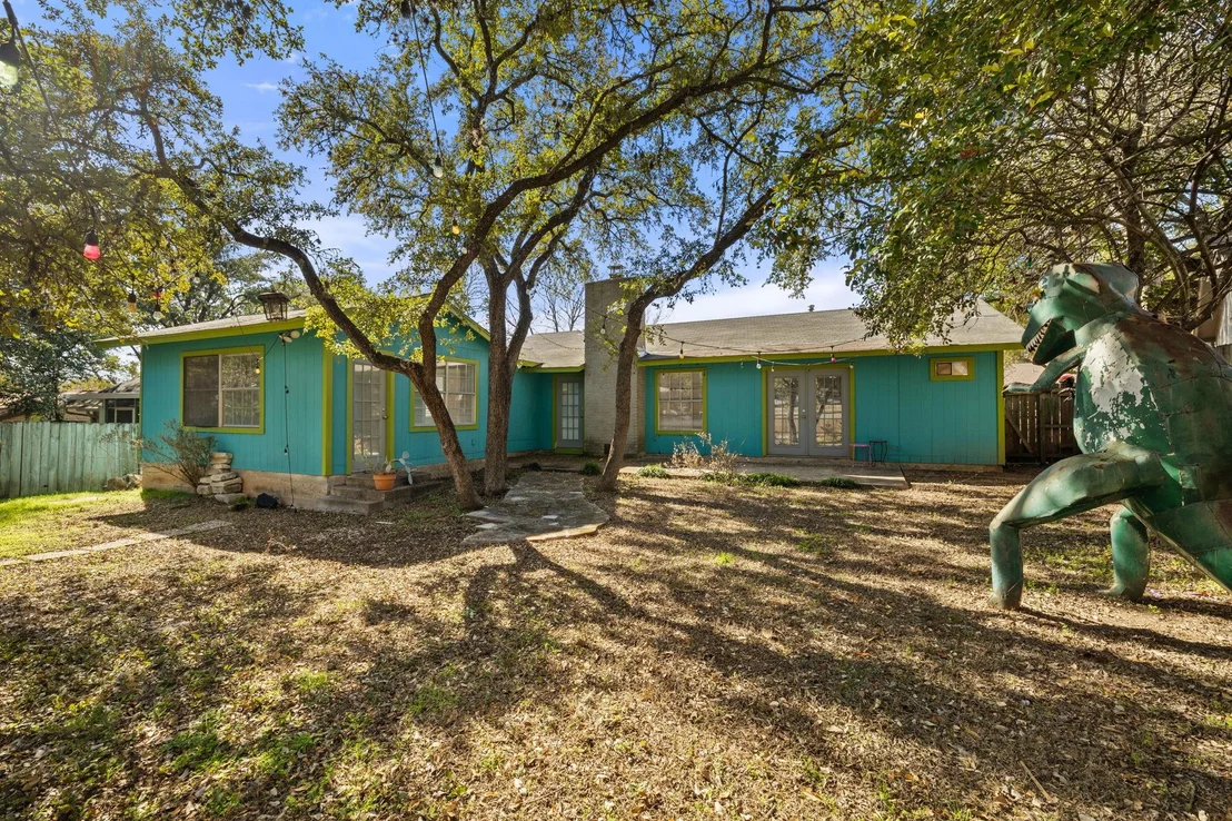 Photo of 7303 Loganberry DR