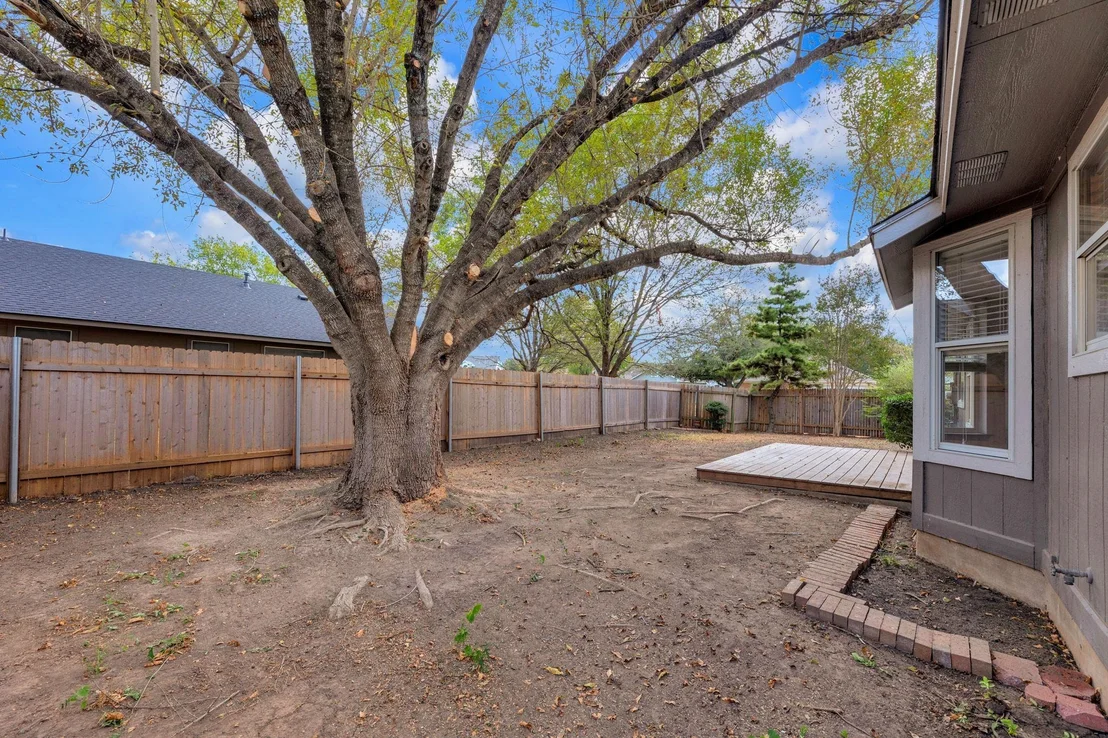 Photo of 302 CLARKS WAY