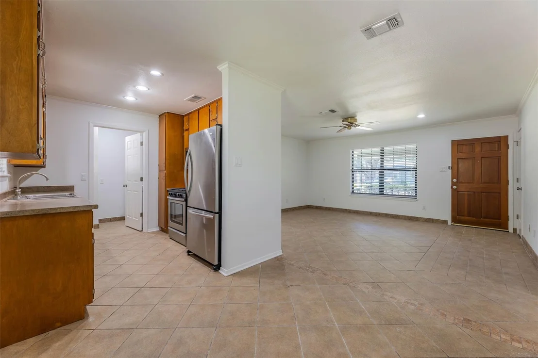 Photo of 1204 Barbara DR
