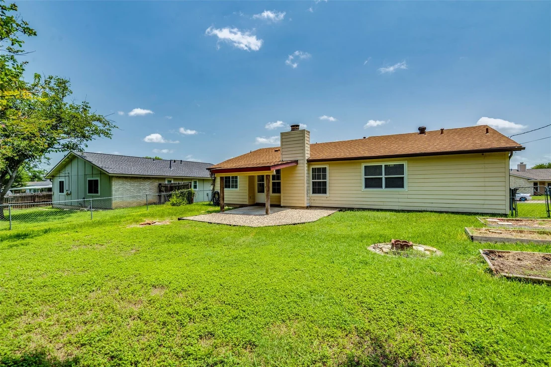 Photo of 2202 Silver Spur DR