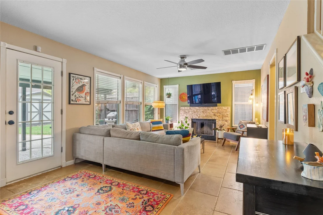 Photo of 1101 Brecon LN