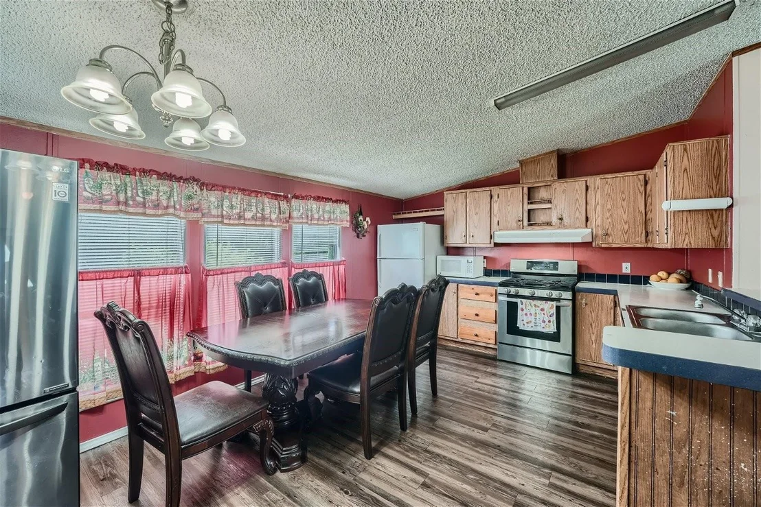 Photo of 23301 Alicia DR