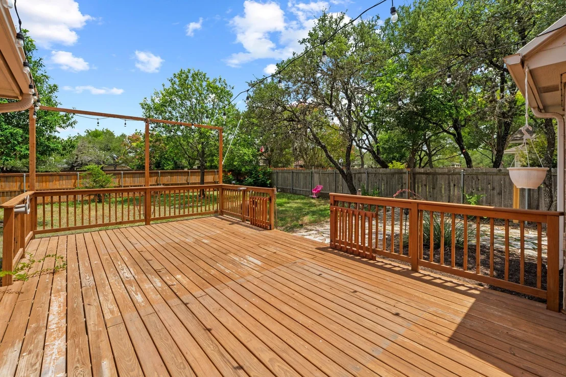Photo of 8605 Axis DR