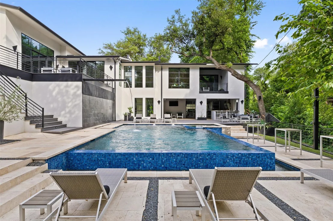 Photo of 4500 Edgemont DR