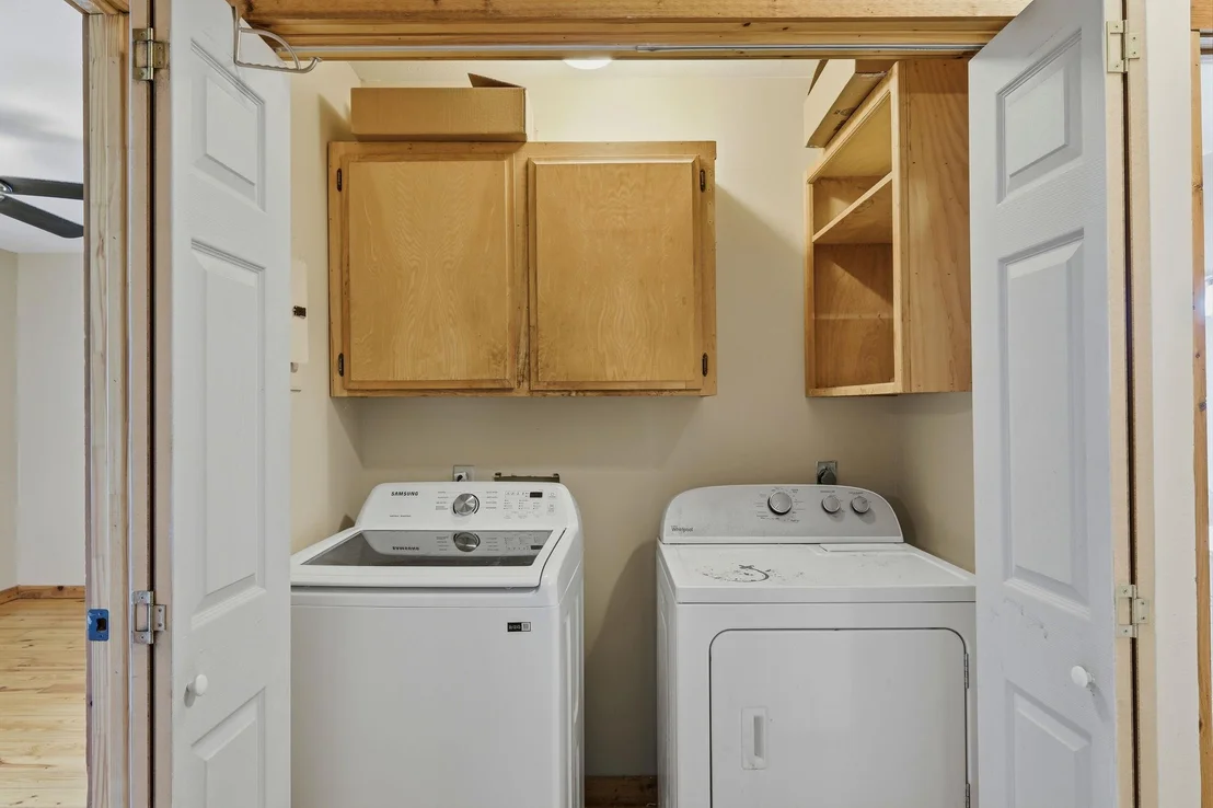 Photo of 903 SUMMIT CRES