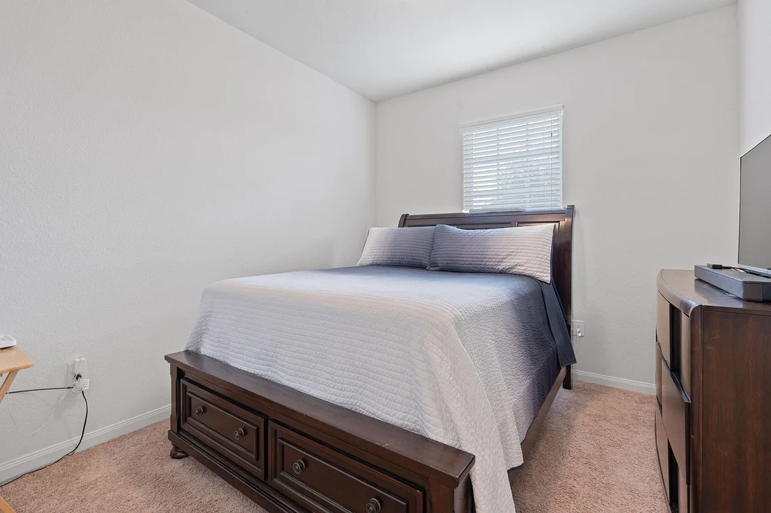 Photo of 1336 Twin Estates DR
