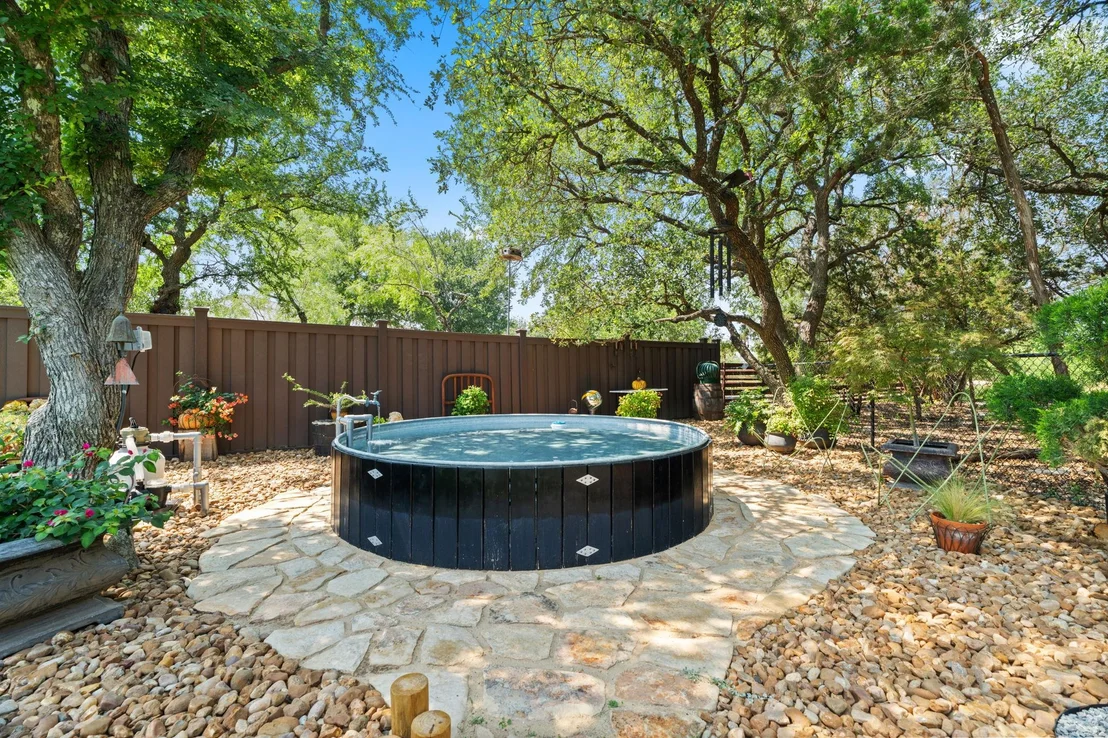 Photo of 813 Lacey Oak CIR