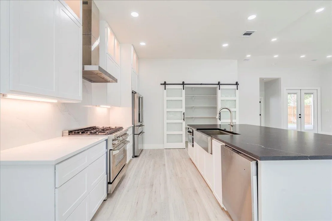 Photo of 1215 Howard ST
