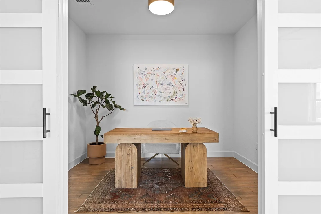 Photo of 8208 Silhouette ST