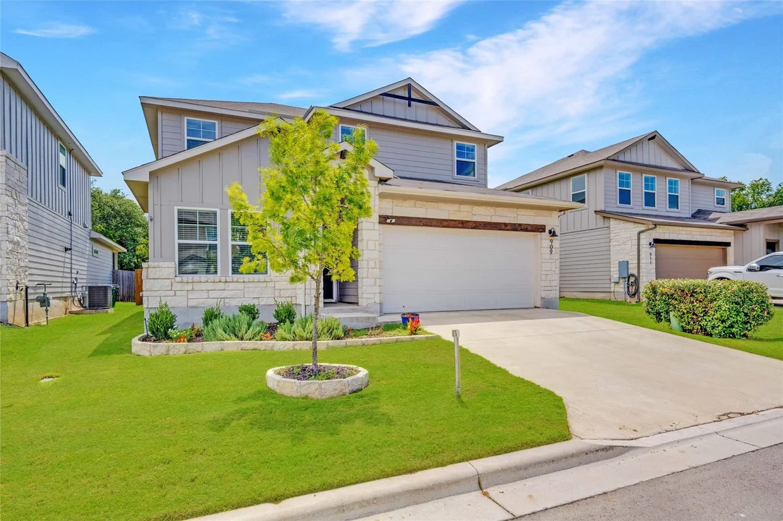 Photo of 909 Bright Gemstone WAY
